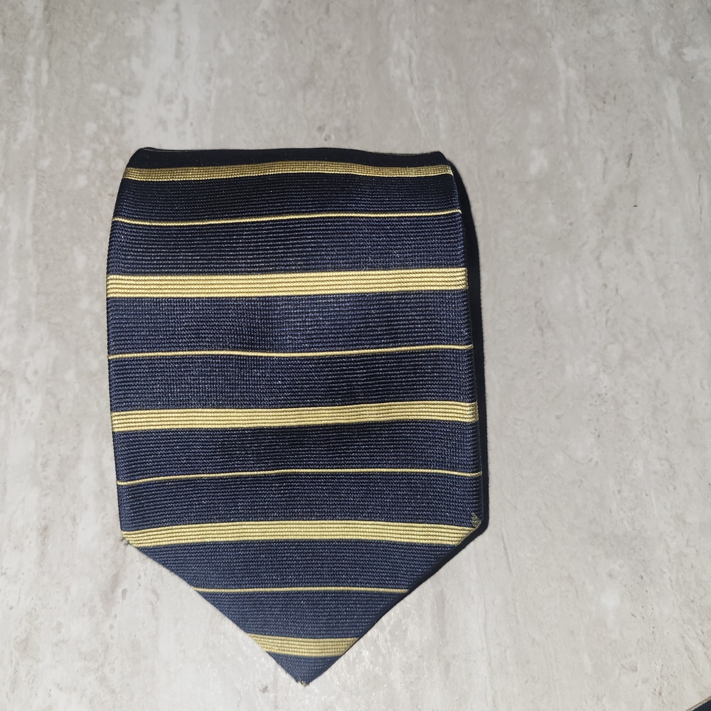 Brooks Brothers Navy Tie with Yellow Stripe Pattern - Picture 1 of 4